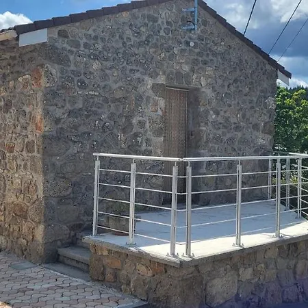 Maisonnette En Pierre Renovee Lamastre Buitenkant foto